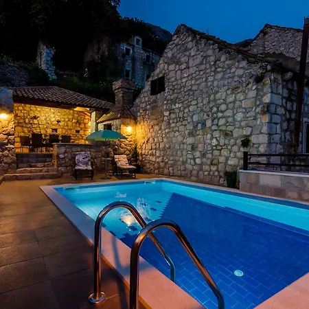 Luciana Villa Cavtat